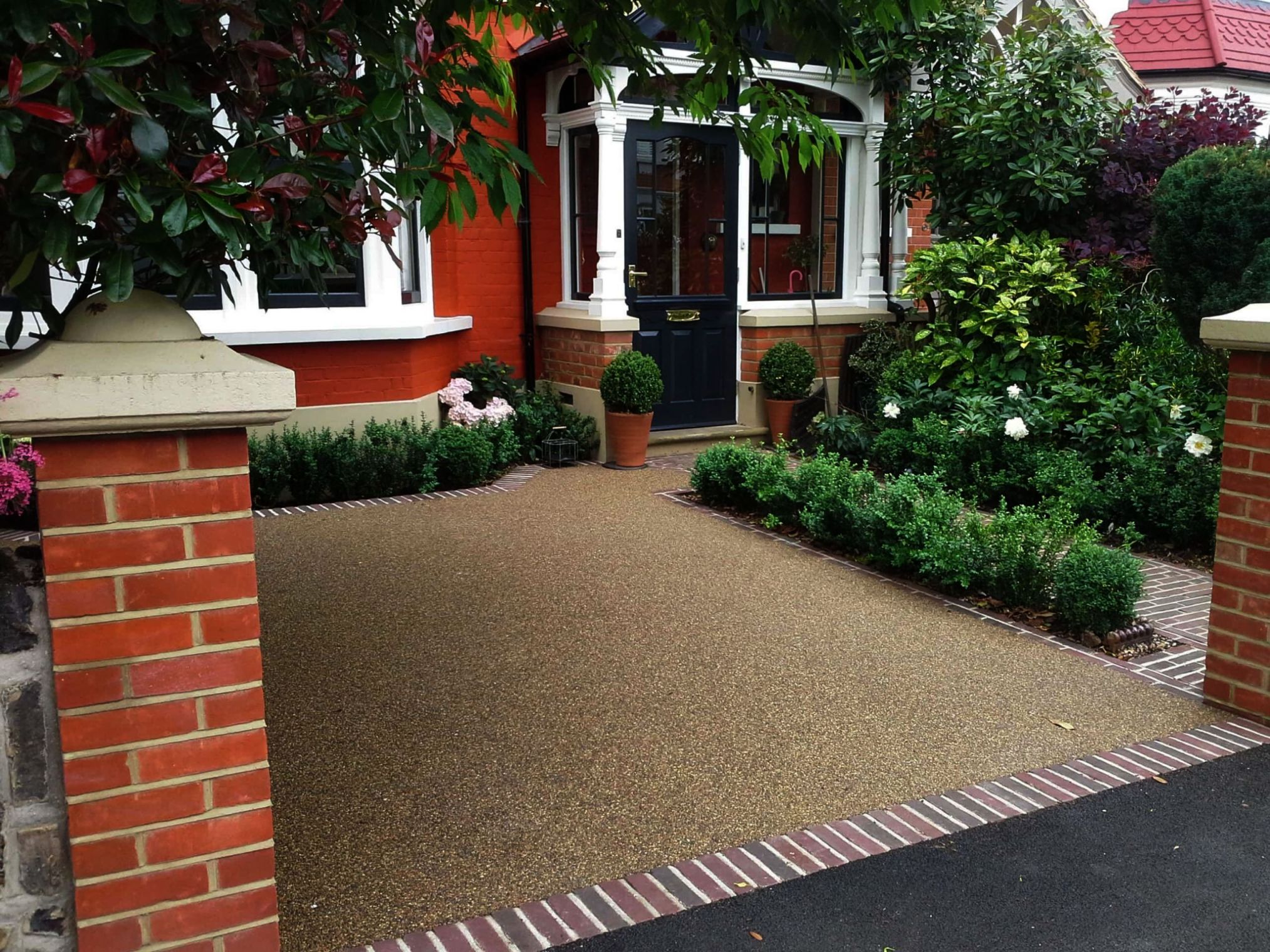 Amazing Front Garden Ideas With, How To Design A Front Garden Driveway